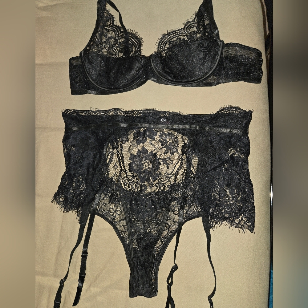 Frederick's of Hollywood Black Lace Panty Set